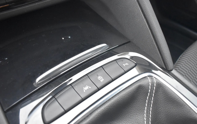 Opel Insignia cena 63500 przebieg: 108513, rok produkcji 2019 z Narol małe 562